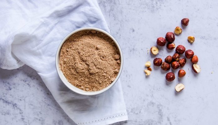 Les bienfaits de la farine de noisette déshuilée