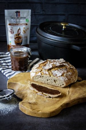 Pain cocotte avec pâte à tartiner