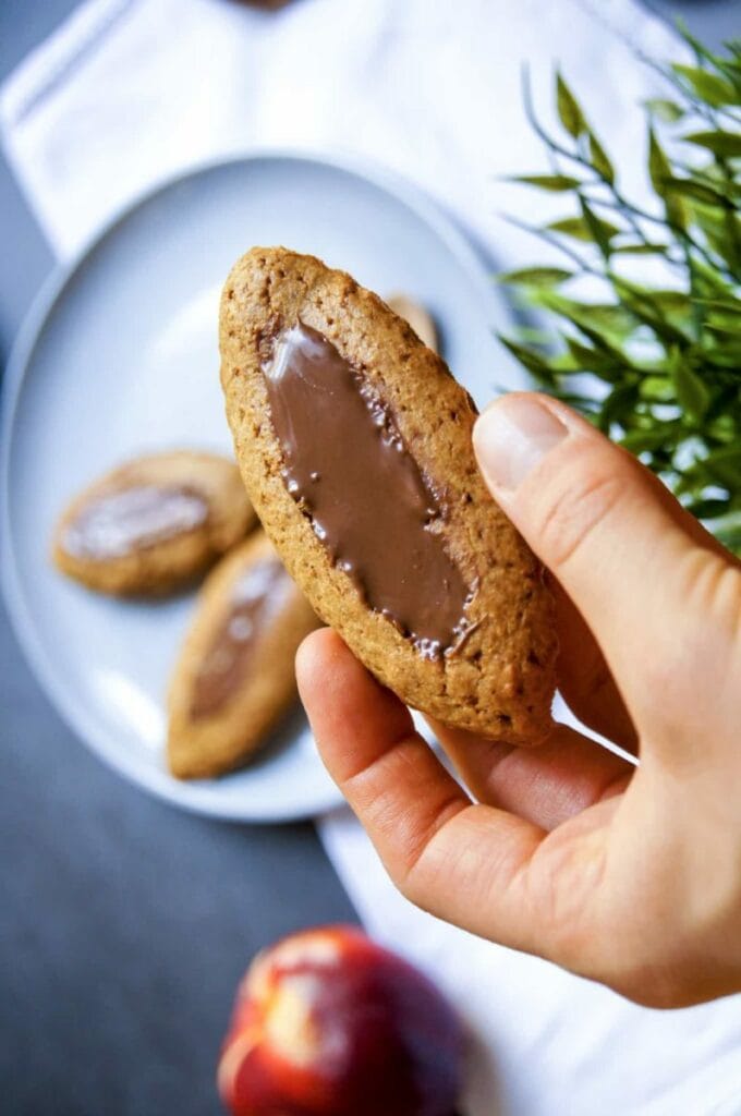 Base de génoise pour petits gateaux façon barquettes LU - Recette