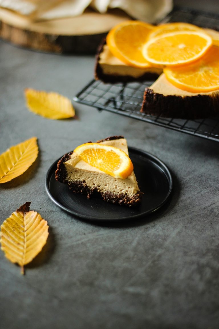 Part de cheescake à l'orange