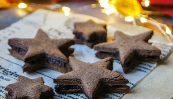 Sablés aux noisettes sans gluten fourrés au chocolat