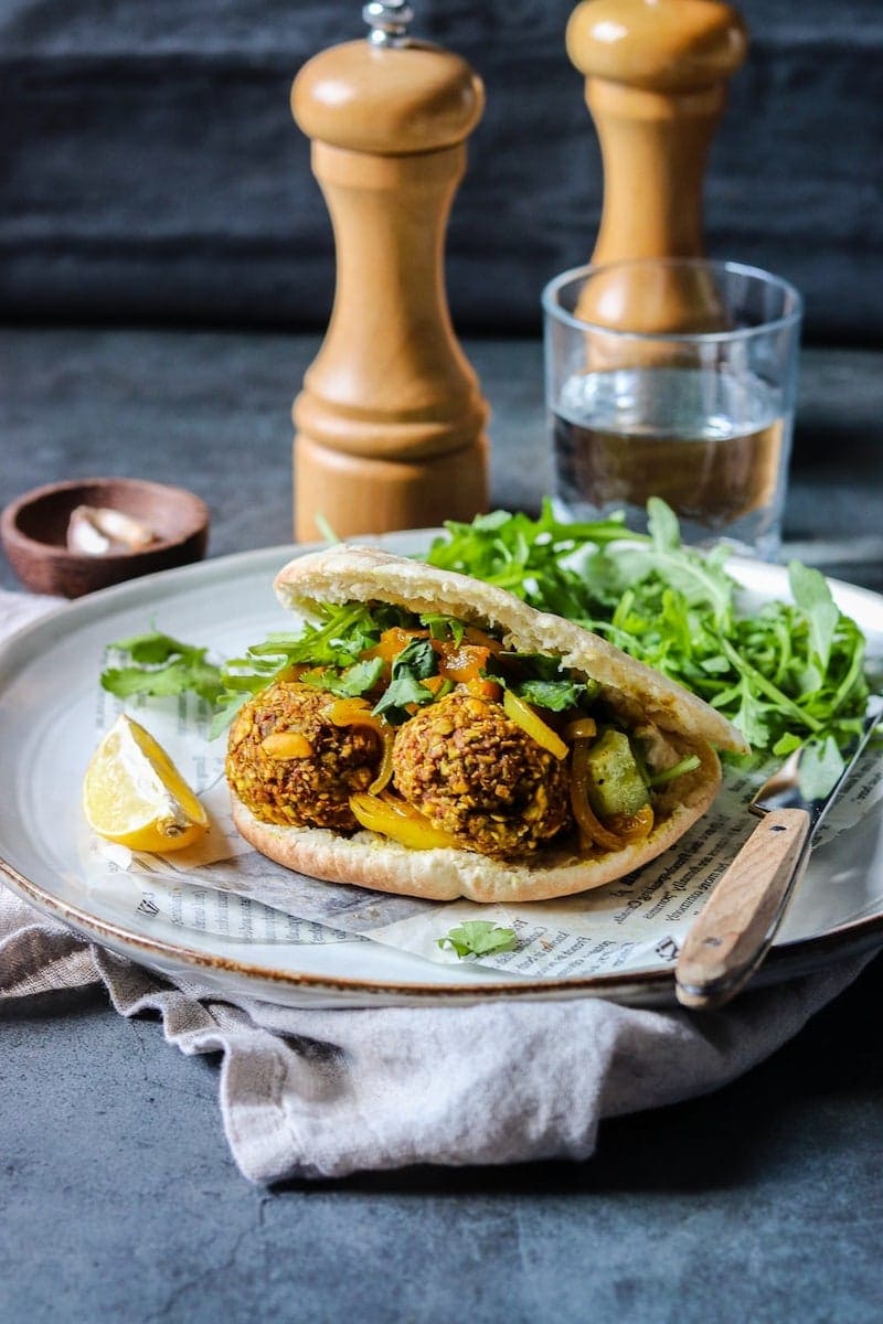 Falafels et pain pita Galettes Curry