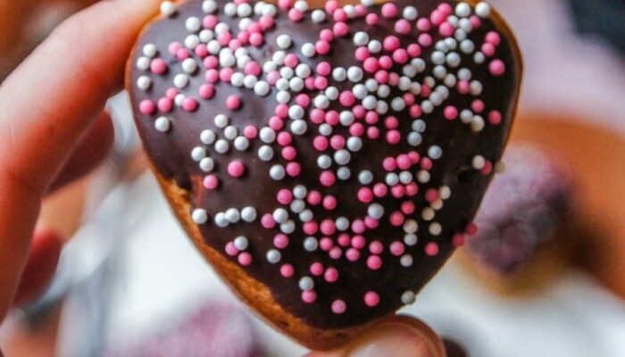 Recette de muffins glaçage chocolat en forme de cœur