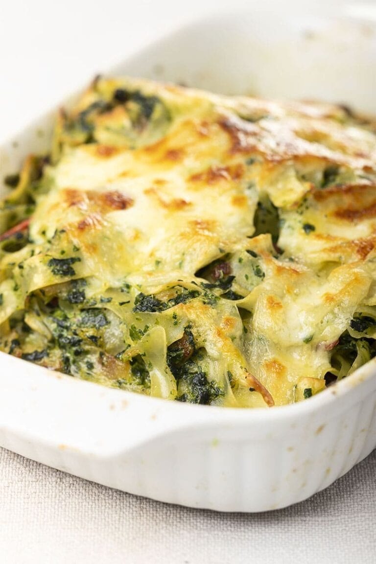 Gratin-de-pates-aux-epinards-et-a-la-bechamel