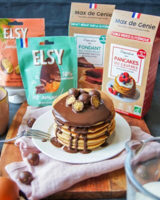 Pour un concours sous le signe de la gourmandise et de l’IG bas, Max de Génie et Elsy ont décidé de vous offrir un cadeau gourmand… 😋

👉 De quoi vous régaler pour votre prochain brunch ou prochains goûters :

🍫 2 paquets de billes soufflées chocolat coco (65% moins sucrées) et 2 paquets d’amandes enrobées riches en fibres et 50% moins sucrées @elsy.snacks

🥞 2 produits @maxdegenie : une préparation pour fondant au chocolat et une préparation pour pancakes 🥞 !

👉 Pour participer, il suffit de (obligatoire) : 

1️⃣ Aimer cette publication

2️⃣ Mentionner en commentaire 2 ami.e.s (ou plus !) gourmand.e.s avec qui partager votre butin

3️⃣ Suivre nos 2 comptes @maxdegenie et @elsy.snacks

@maxdegenie est une marque française spécialisée dans les préparations culinaires BIO et les ingrédients gourmands et sains ! En 5 min top chrono, vous pouvez réaliser à la maison des pâtisseries IG bas 50% moins sucrées et des galettes veggie riches en protéines. 🌱 Aussi saines que gourmand, alors pourquoi s’en priver ? 🍪

Chez @elsy.snacks , redécouvrez la confiserie avec des produits gourmands beaucoup moins sucrés et beaucoup plus riches en fibres ! Des produits avec seulement 1% de sucres ajoutés, faites-vous plaisir avec des gourmandises beaucoup plus saines ! Chez @elsy.snacks, on garde le kiffe, on change tout le reste ! 

Concours ouvert en France métropolitaine. Résultat du gagnant annoncé le 28 mai. 🎁

Bonne chance à tous ! 🍀

#jeuconcours #elsysnack #maxdegenie #igbas #tirageausort #concoursinstagram #consommationresponsable #entreprisefrancaise #mieuxmanger #recetteigbas #recettesaine
